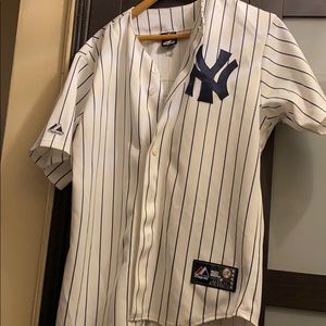 COPY - Yankees jersey num2 auth sz M like new